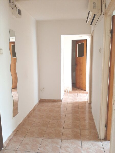 Aparatorii Patriei, metrou, bloc 1983, 2 camere etaj 2 din p+8